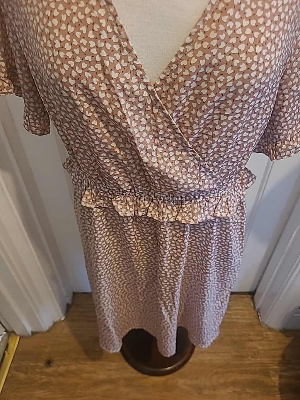 Ladies Shein Size XL Pink White Heart Design Short Sleeved Dress