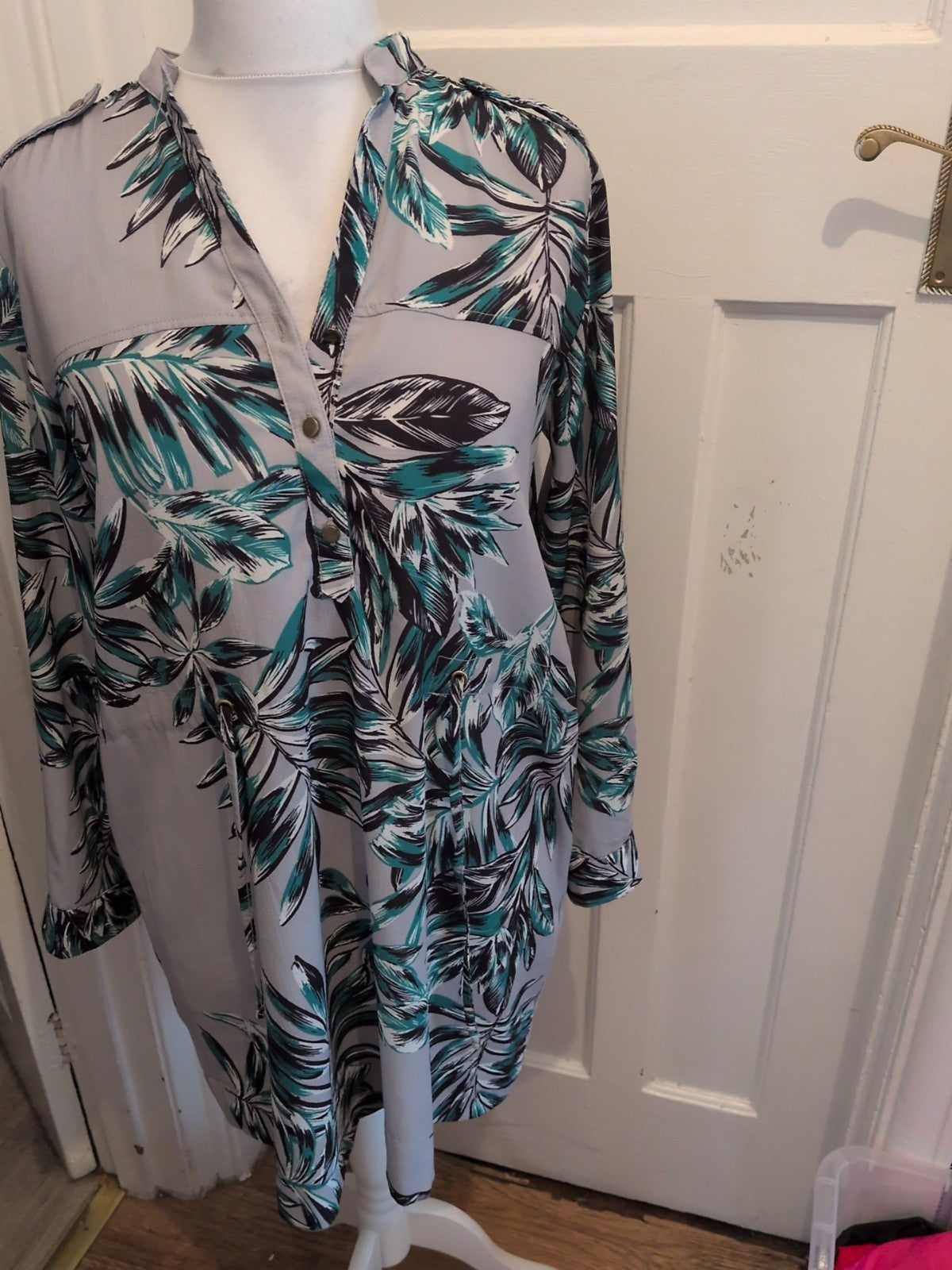 Select 14 Grey And Green Floral Long Sleeve Shirt Dress