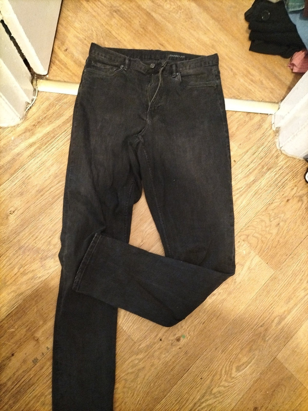 Mens Size 32" Black Skinny Jeans