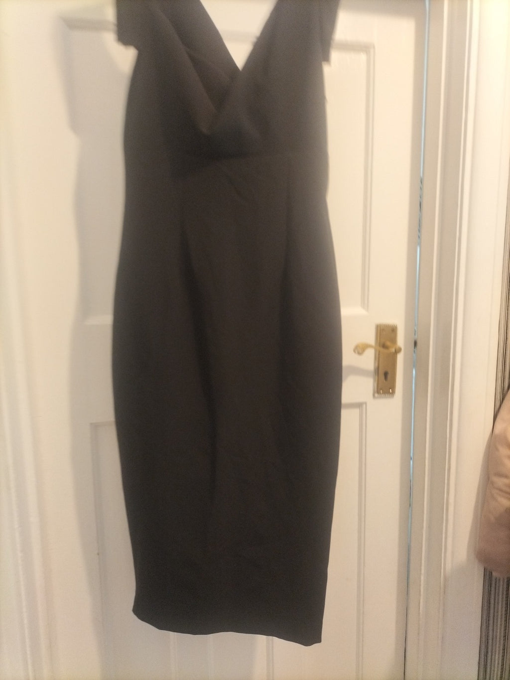 Ladies Ariella Size 8 Black Sleeveless Dress