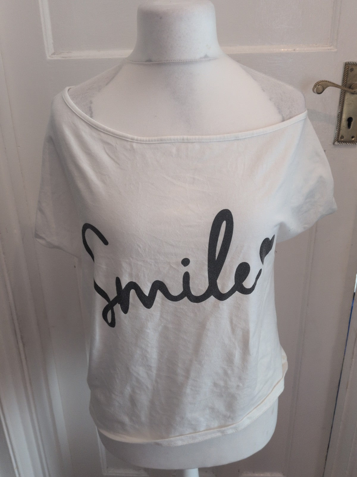 Large White With Black"Smile" Print Short Sleeve T-shirt