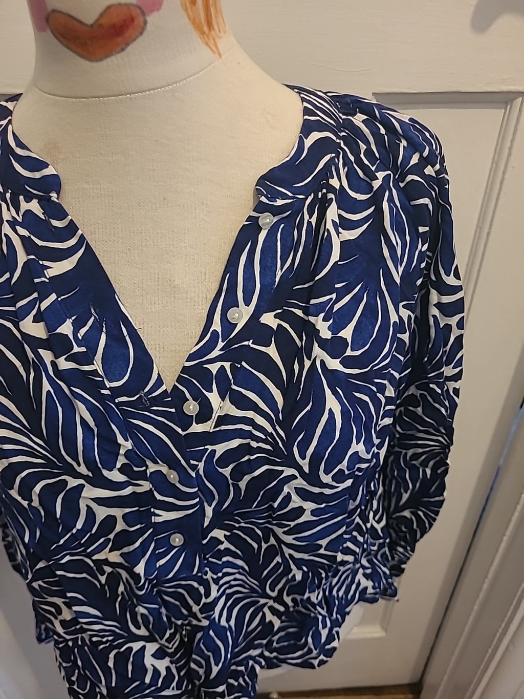 Ladies H&M Size Small Blue And White Long Sleeve Blouse