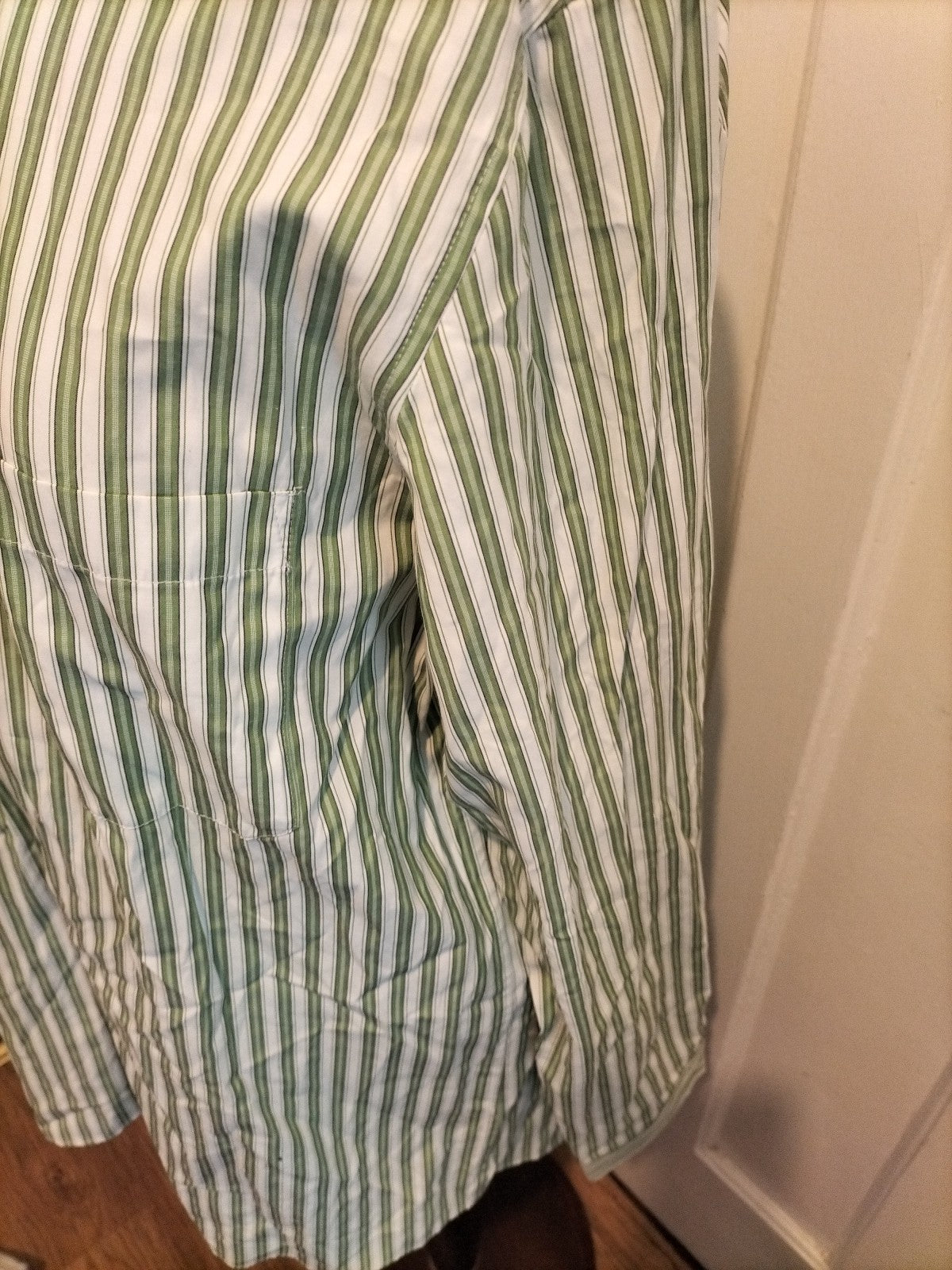 Mens Society Of Threads Size 15.5" Green/White Striped Long Sleeved Shirt