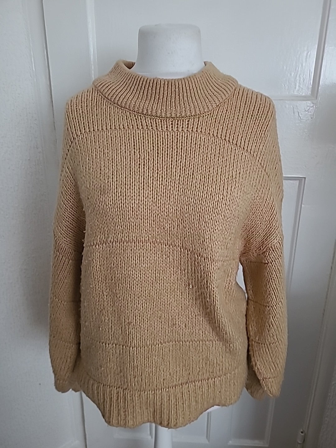 Ladies Asos Size 8 Beige Knit Jumper Bobbling