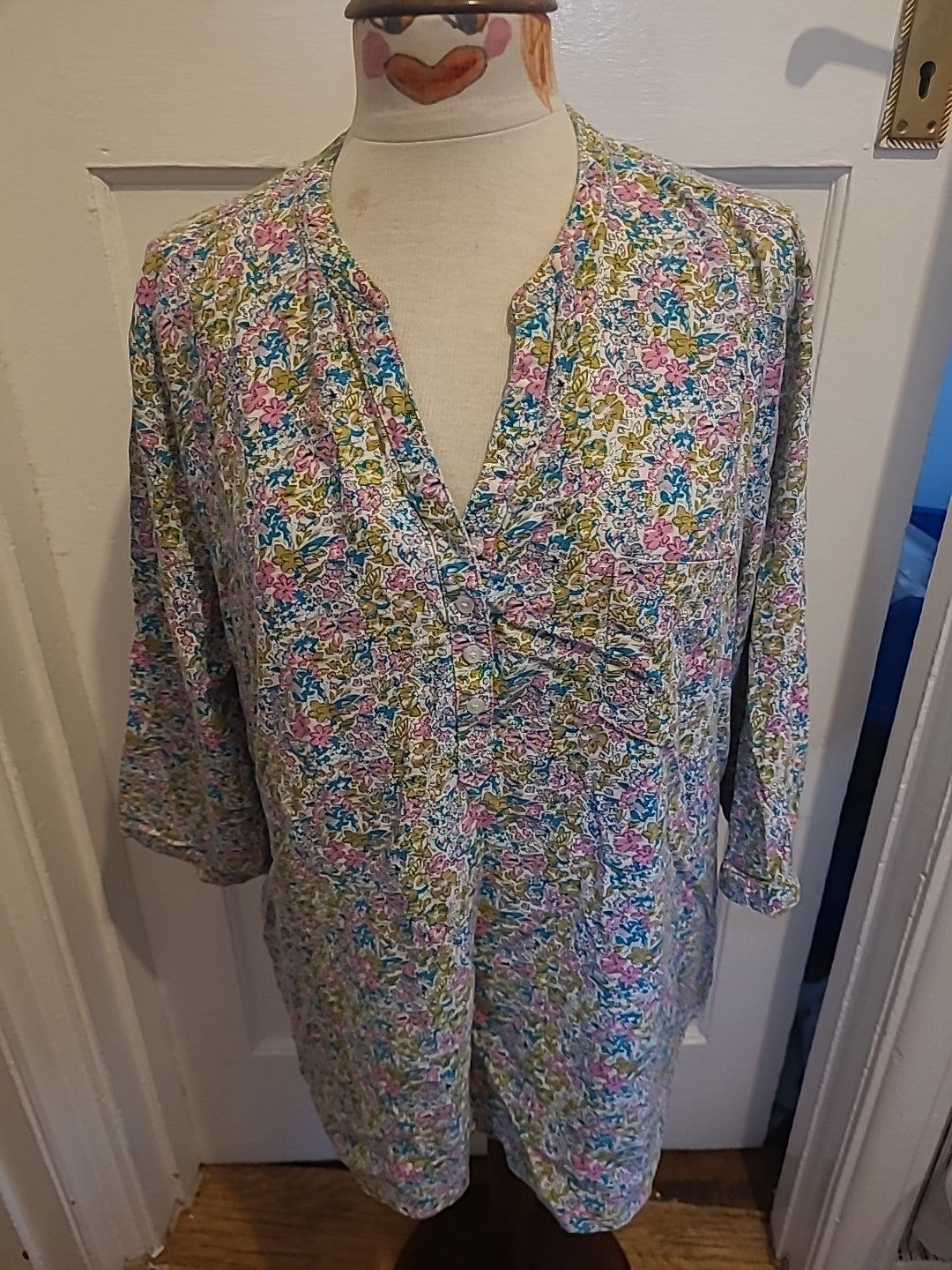 Ladies Size Large Multicoloured Floral 3/4 Sleeved Blouse