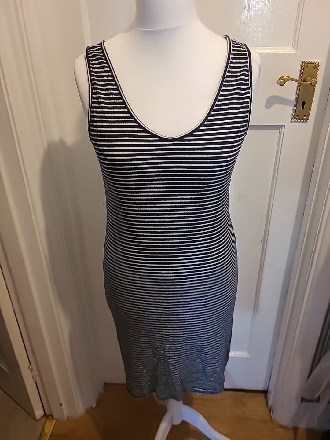 Ladies Jacqueline De Yong Size XL Black And White Striped Sleeveless Dress