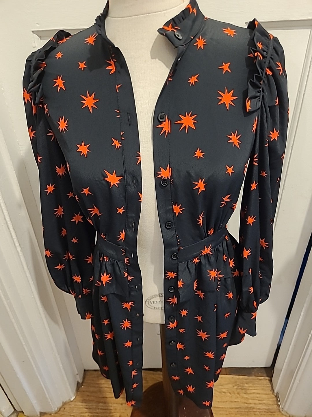 Brand New Ladies Topshop Size 6 Black/Red Star Long Sleeved Dress