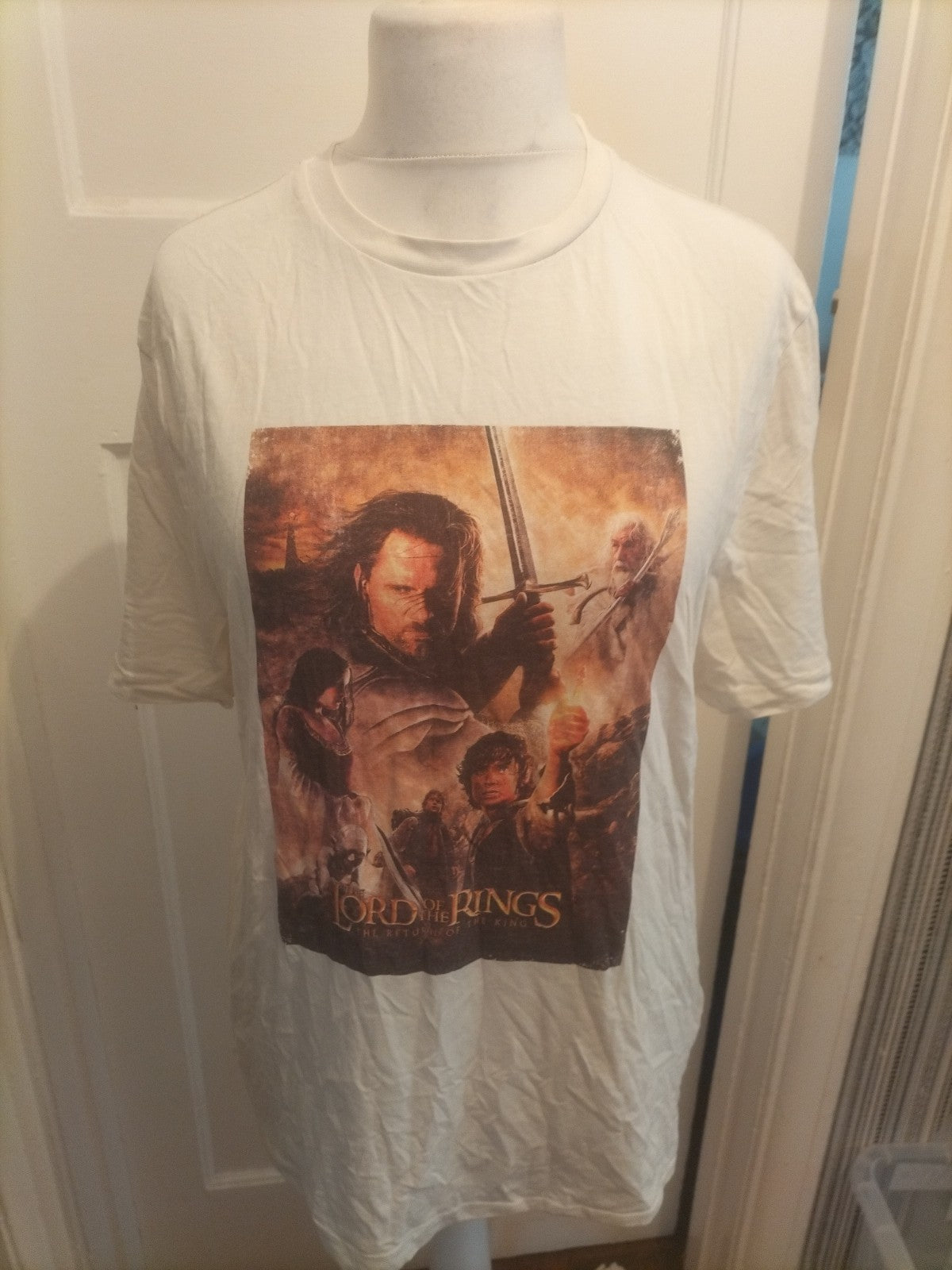 Mens Lord Of The Rings Size XL White Printed Tshirt