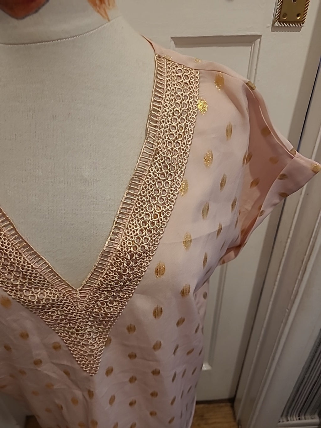 Ladies Shein Size Large Pink Gold Short Sleeved Tshirt
