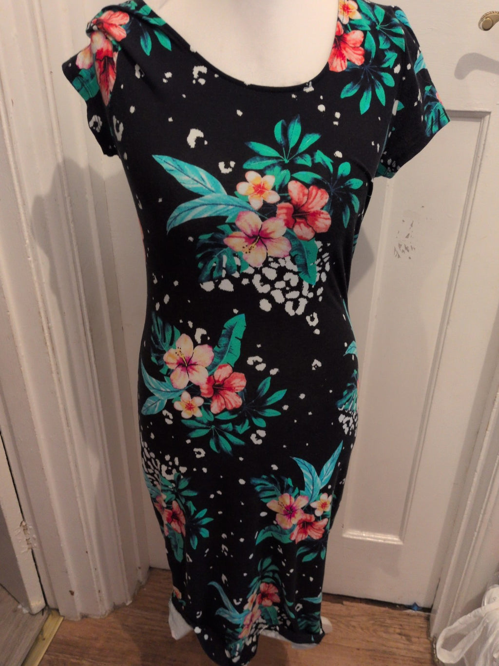 Primark 16 Black Floral Short Sleeve Dress