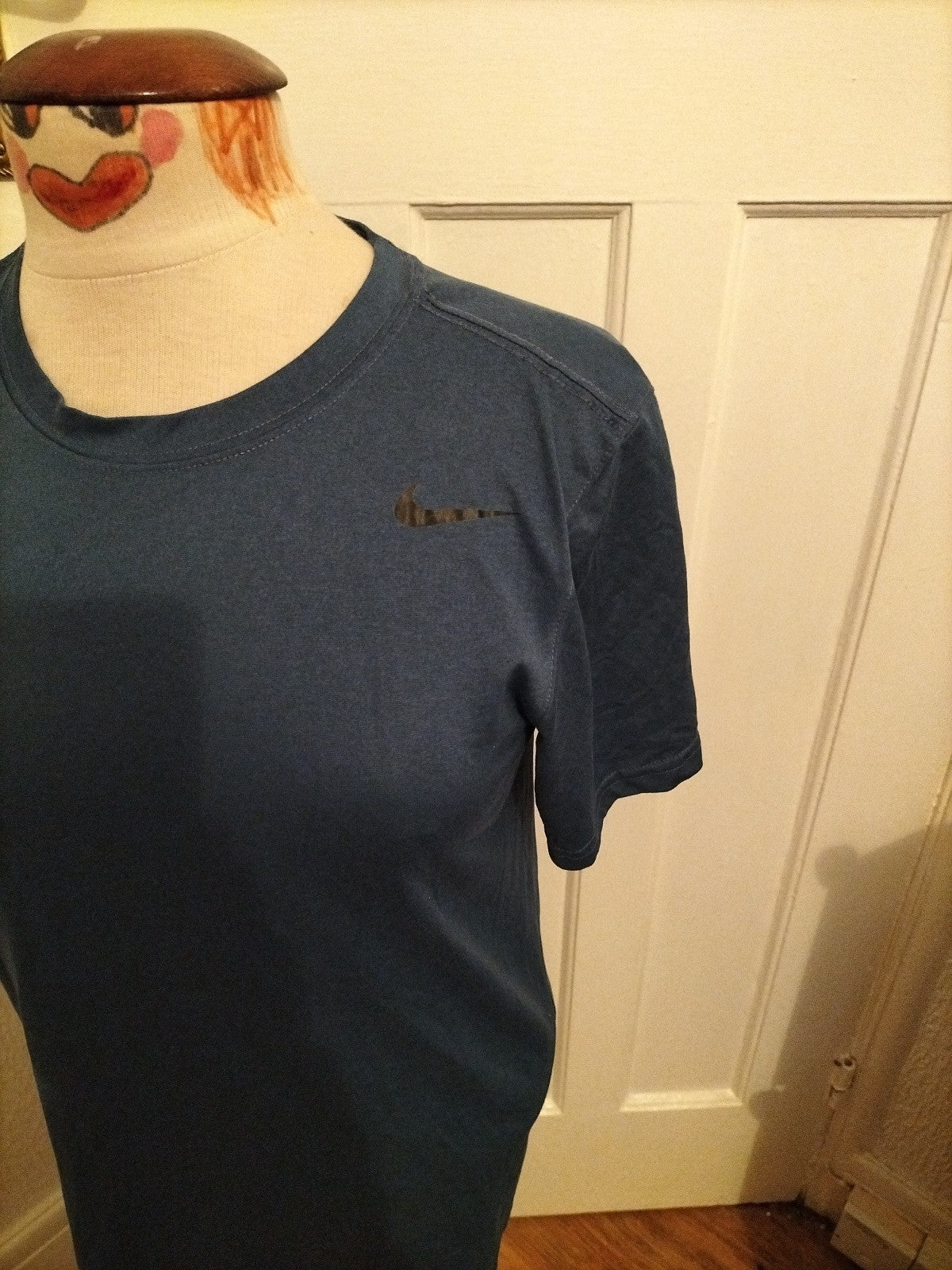 Mens Nike Tee Size Small Navy Blue Short Sleeve Tee