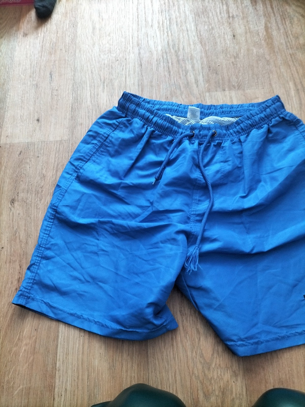 Mens Banateli Size Medium Blue Elasticated Mesh Lined Shorts