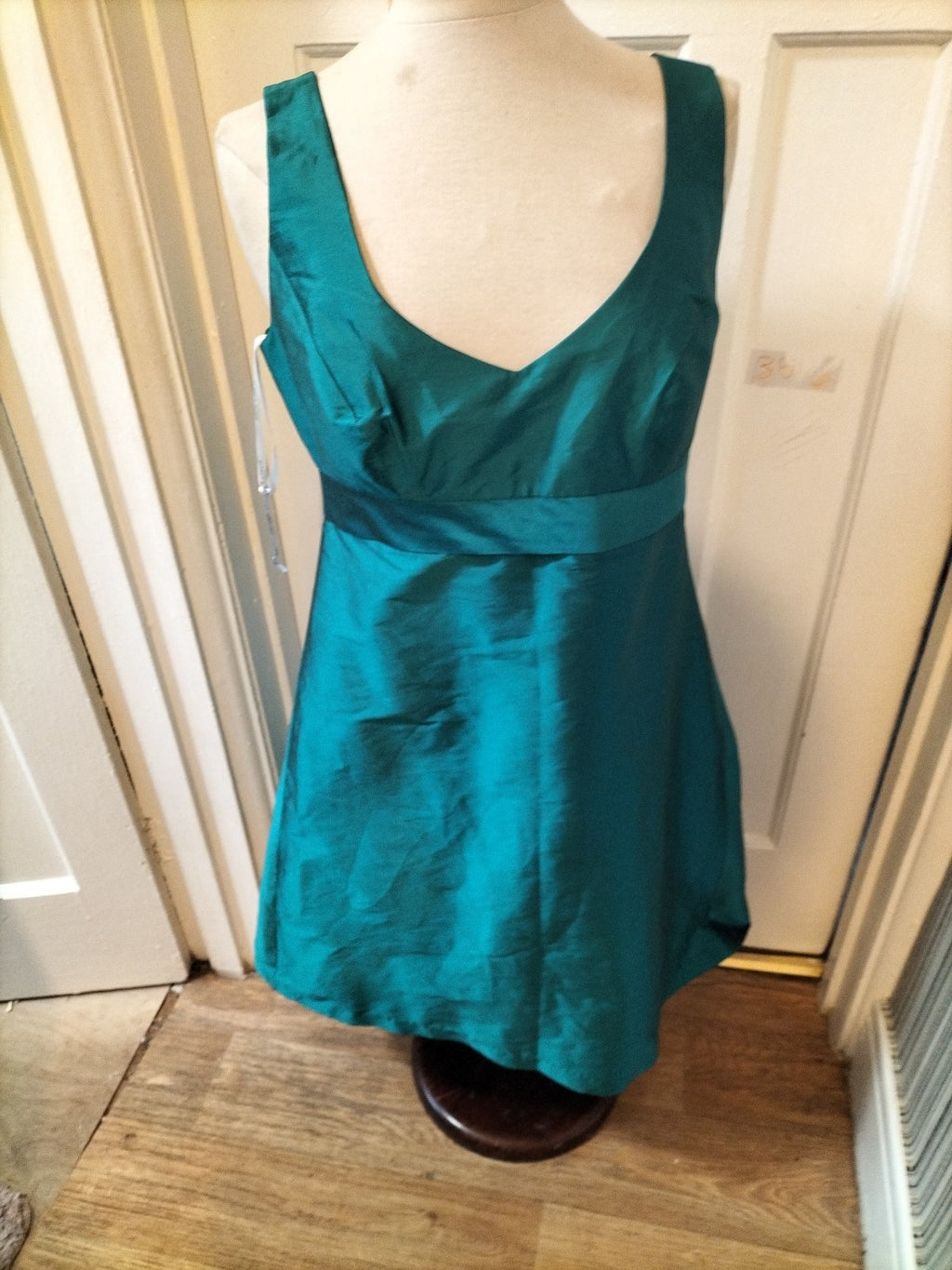 Brand New Ladies Alfred Sung Size 10 Teal Dress Sleeveless