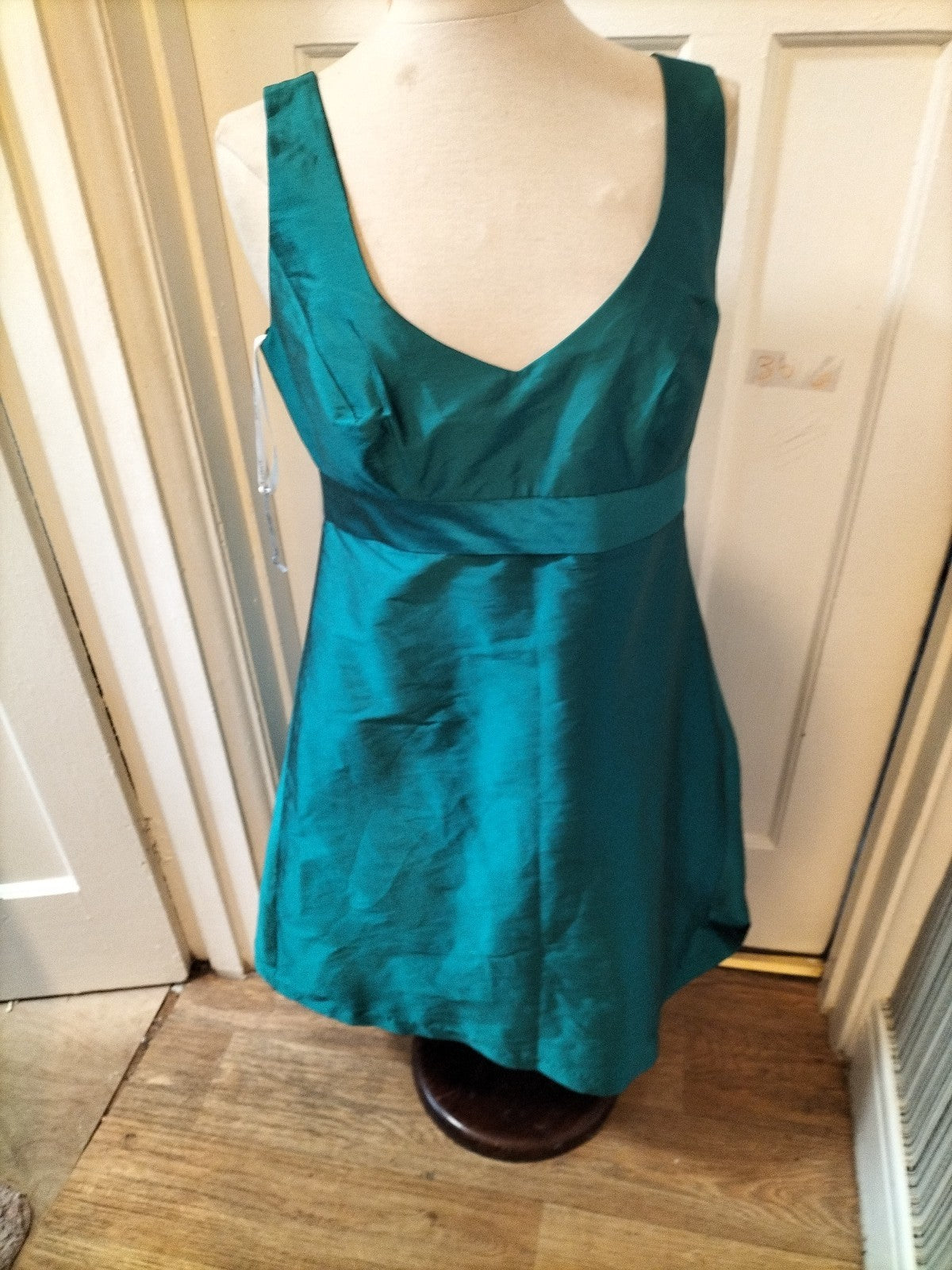 Brand New Ladies Alfred Sung Size 10 Teal Dress Sleeveless