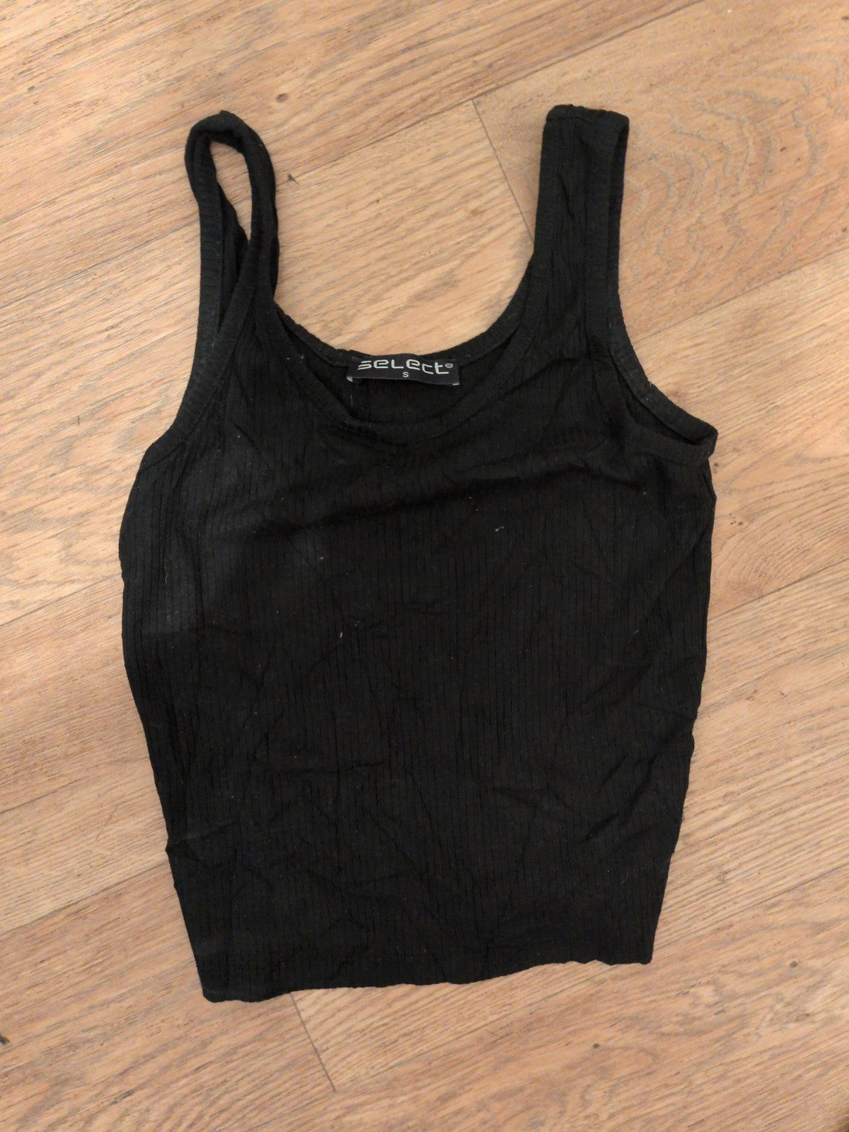 Select Small Black Sleeveless T-shirt