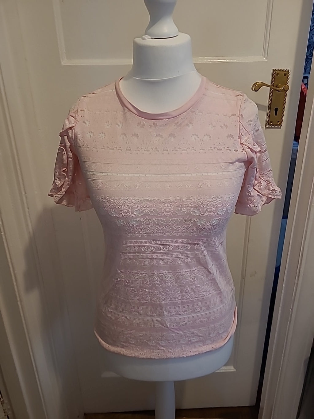 Ladies Dorothy Perkins Size 8 Pink Floral See Through Short Sleeved Tshirt