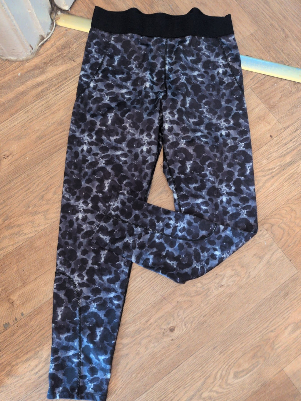 Primark 14-16 Grey Black Camo Leggings