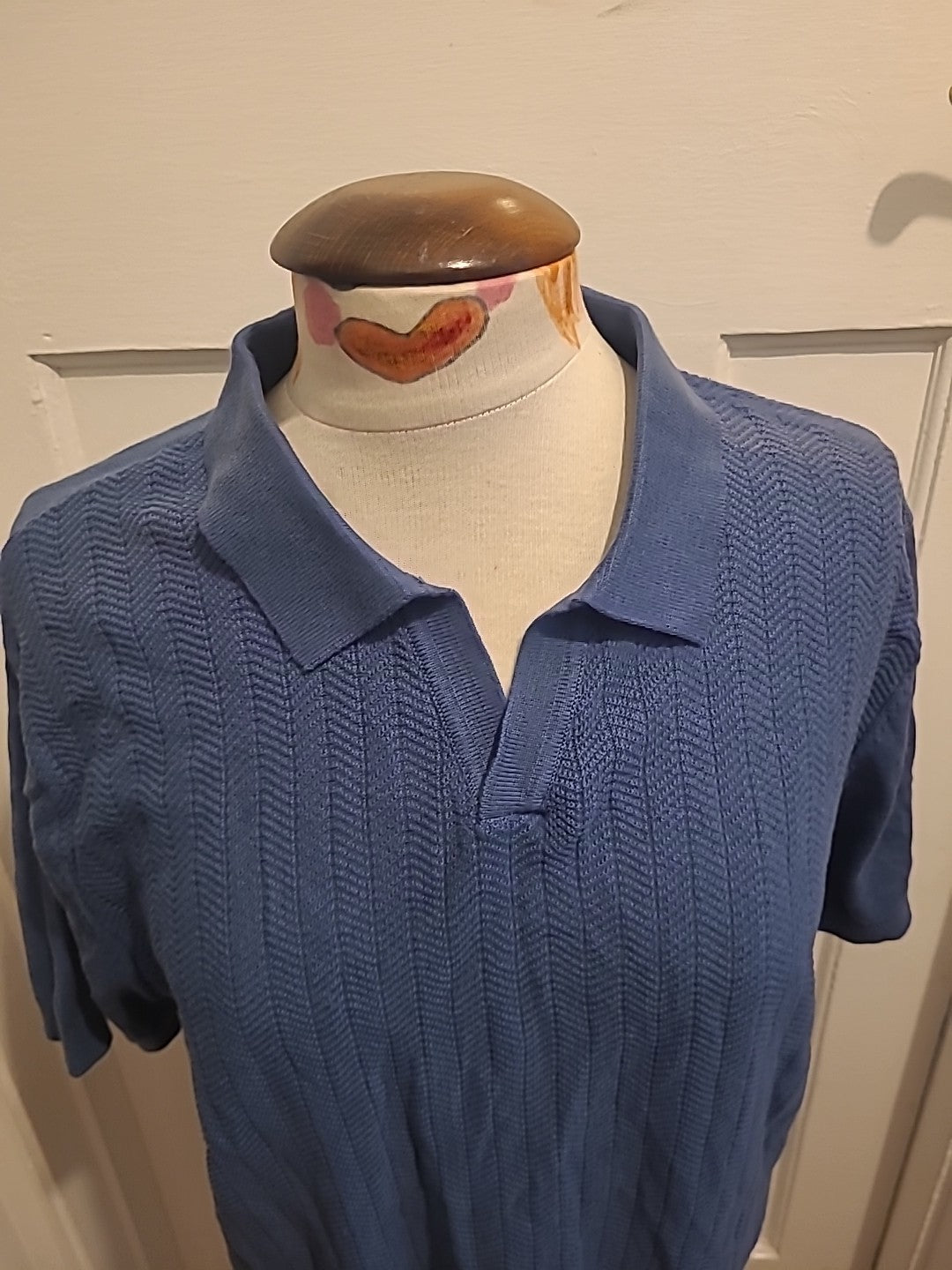 Mens Easy Size Large Blue Patterned Short Sleeved Polo