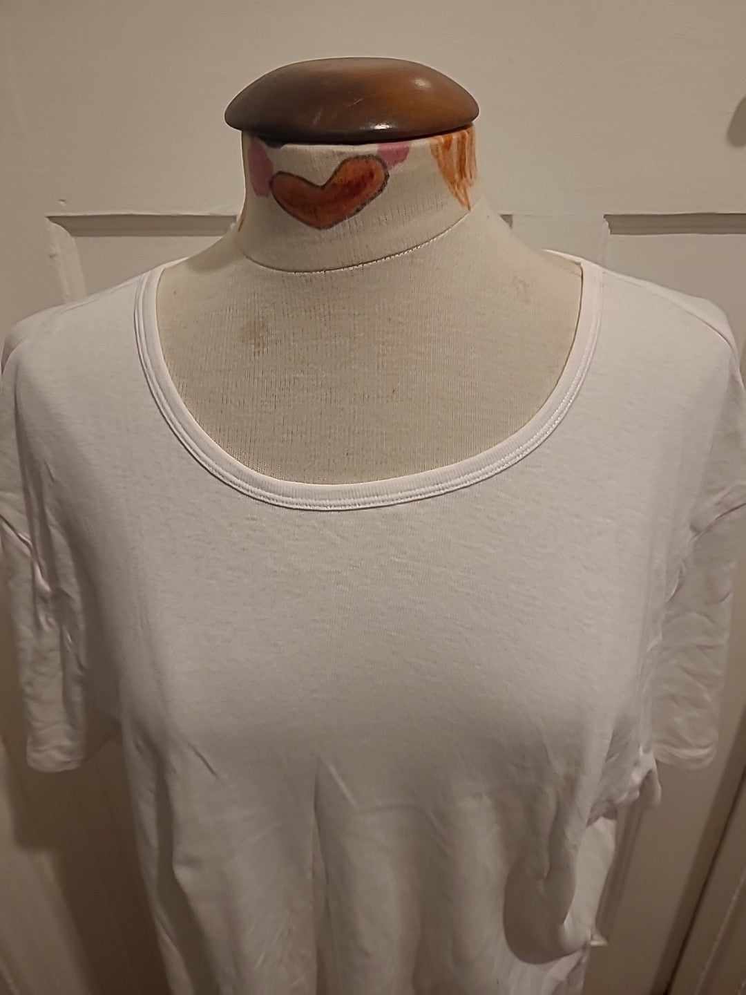 Mens M&S Size Extra Large White Short Sleeved Tshirt