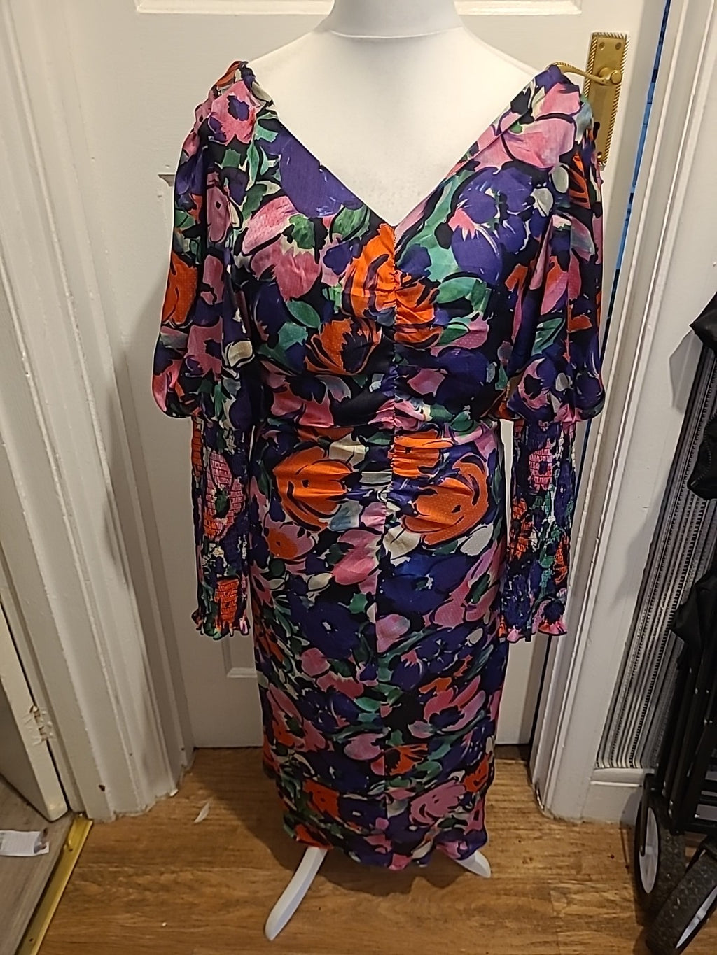 Ladies Warehouse Size 12 Black Multicoloured Floral Long Sleeved Long Length...