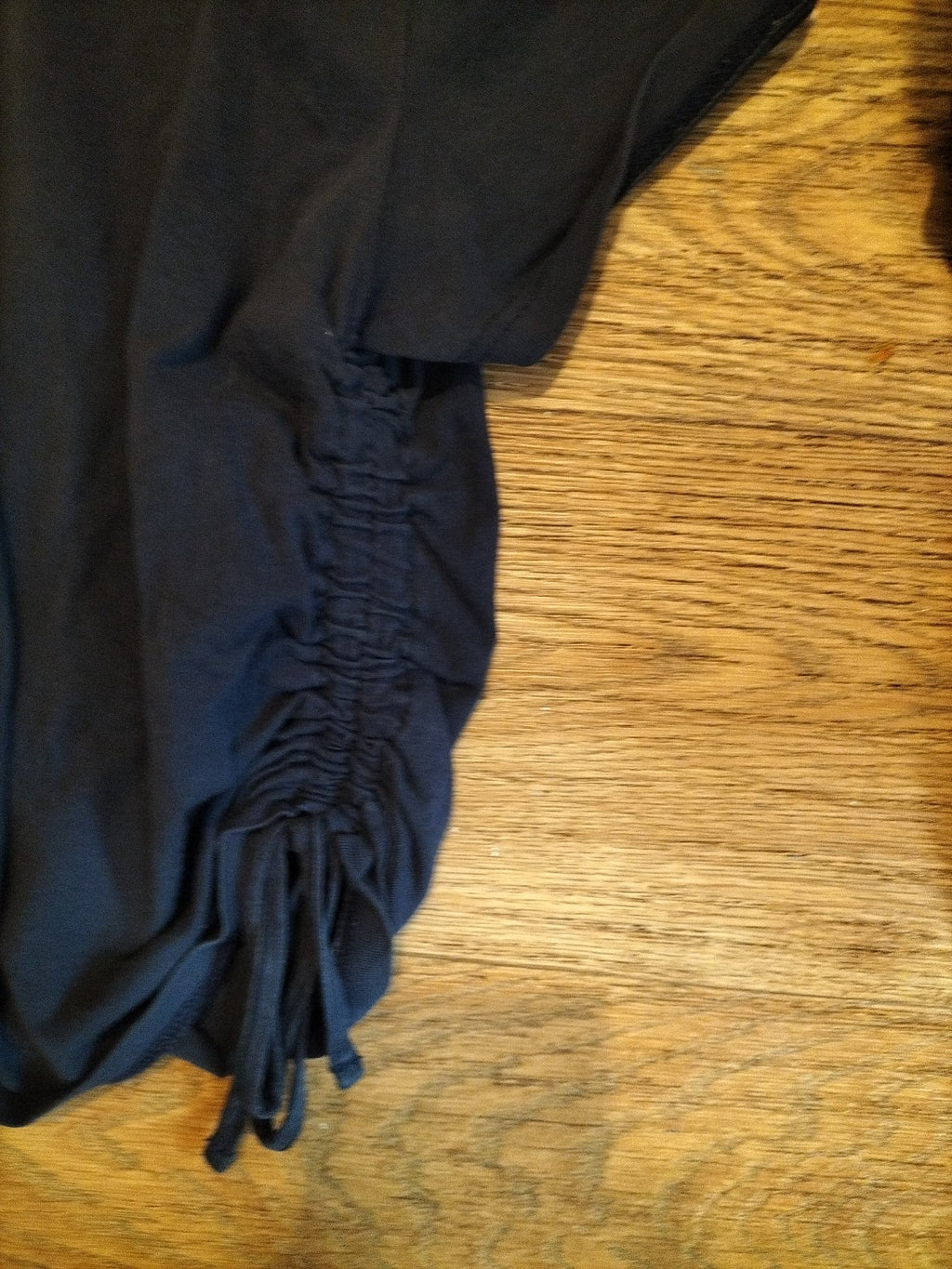 Ladies Urban Outfitters Size XS Navy Short Sleeved Ruched Top