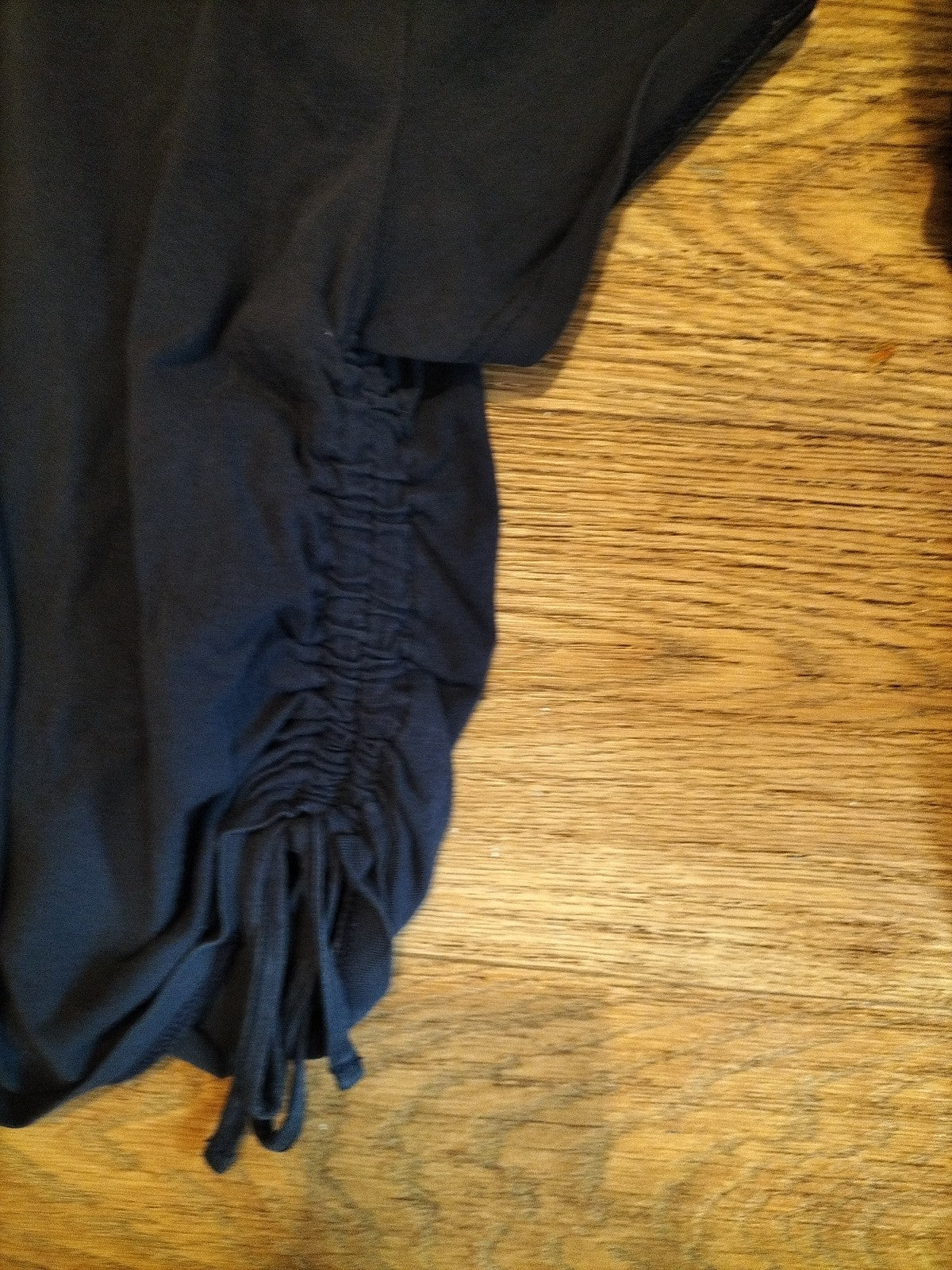 Ladies Urban Outfitters Size XS Navy Short Sleeved Ruched Top