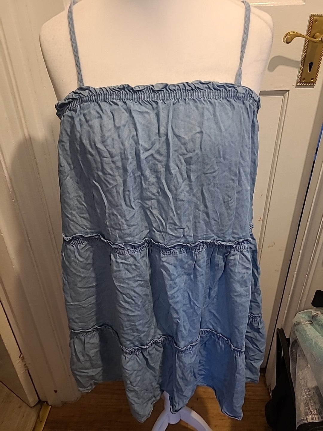 Ladies Denim&Co Size 16 Elasticated Sleeveless Dress