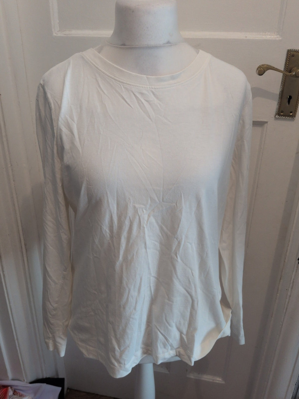 XL 18-20 White Long Sleeve Crew T-shirt Primark