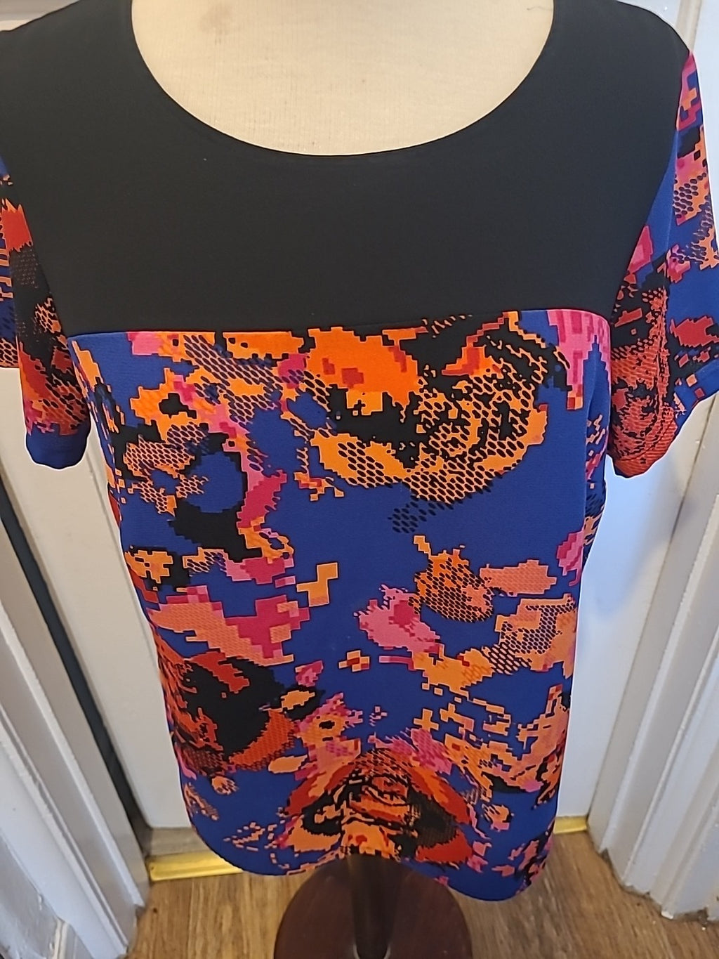 Ladies Marks And Spencer Size 14 Blue Red Black Short Sleeved Tshirt