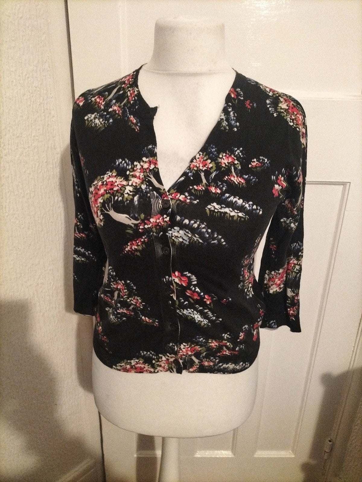 Ladies Oasis Size Small Black Floral Cardigan