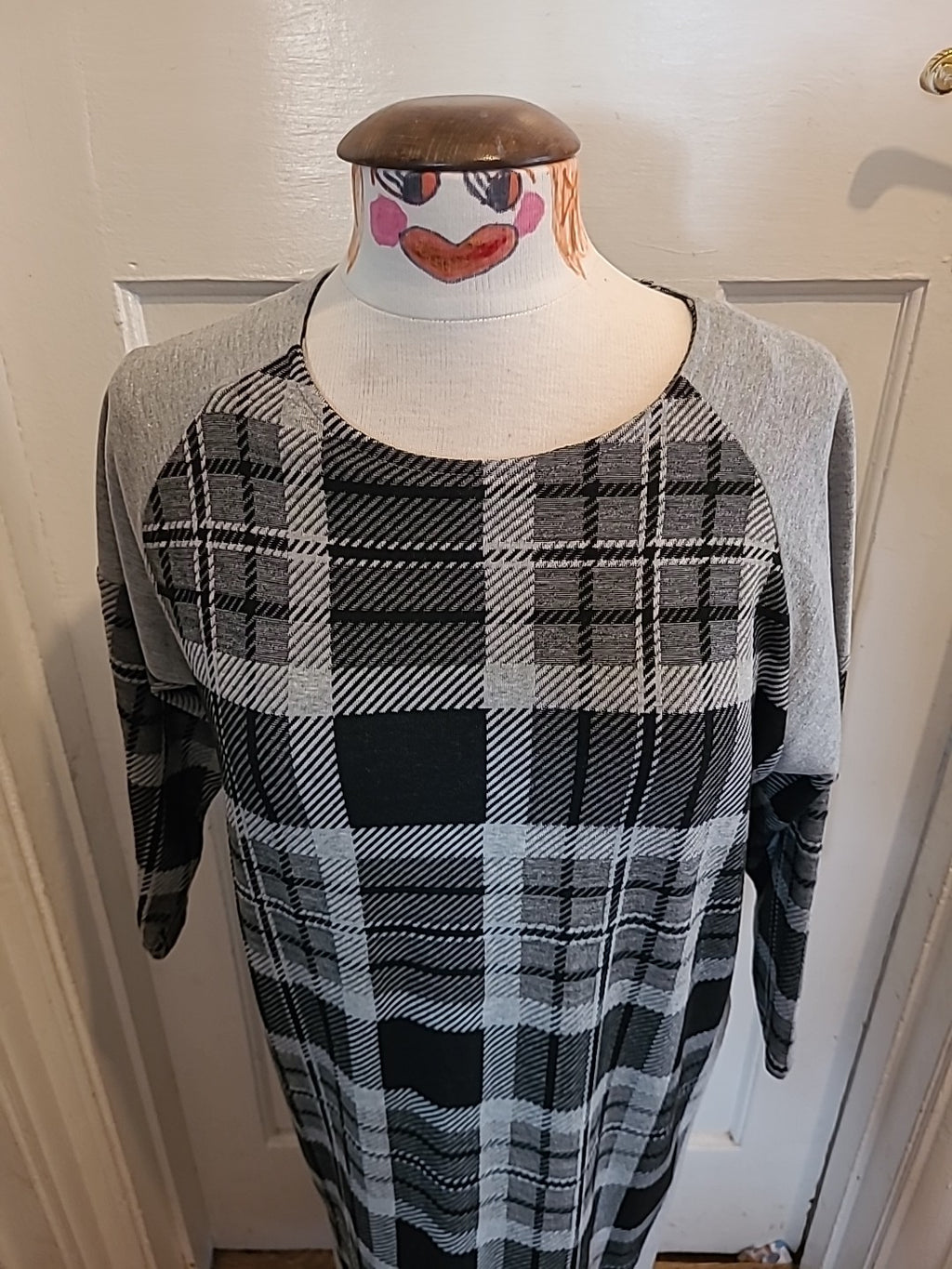 Ladies Asos Size 10 Grey Check Mid Sleeved Dress