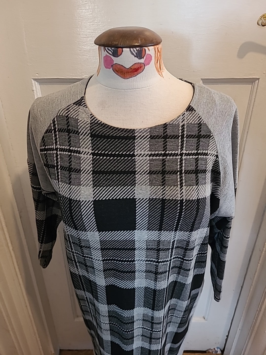 Ladies Asos Size 10 Grey Check Mid Sleeved Dress