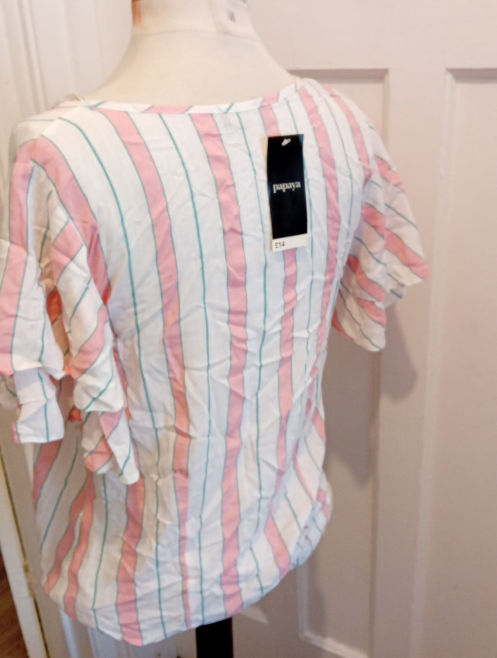 Brand New Ladies Papaya Size 8 Pink/White/Green Short Sleeved Tshirt