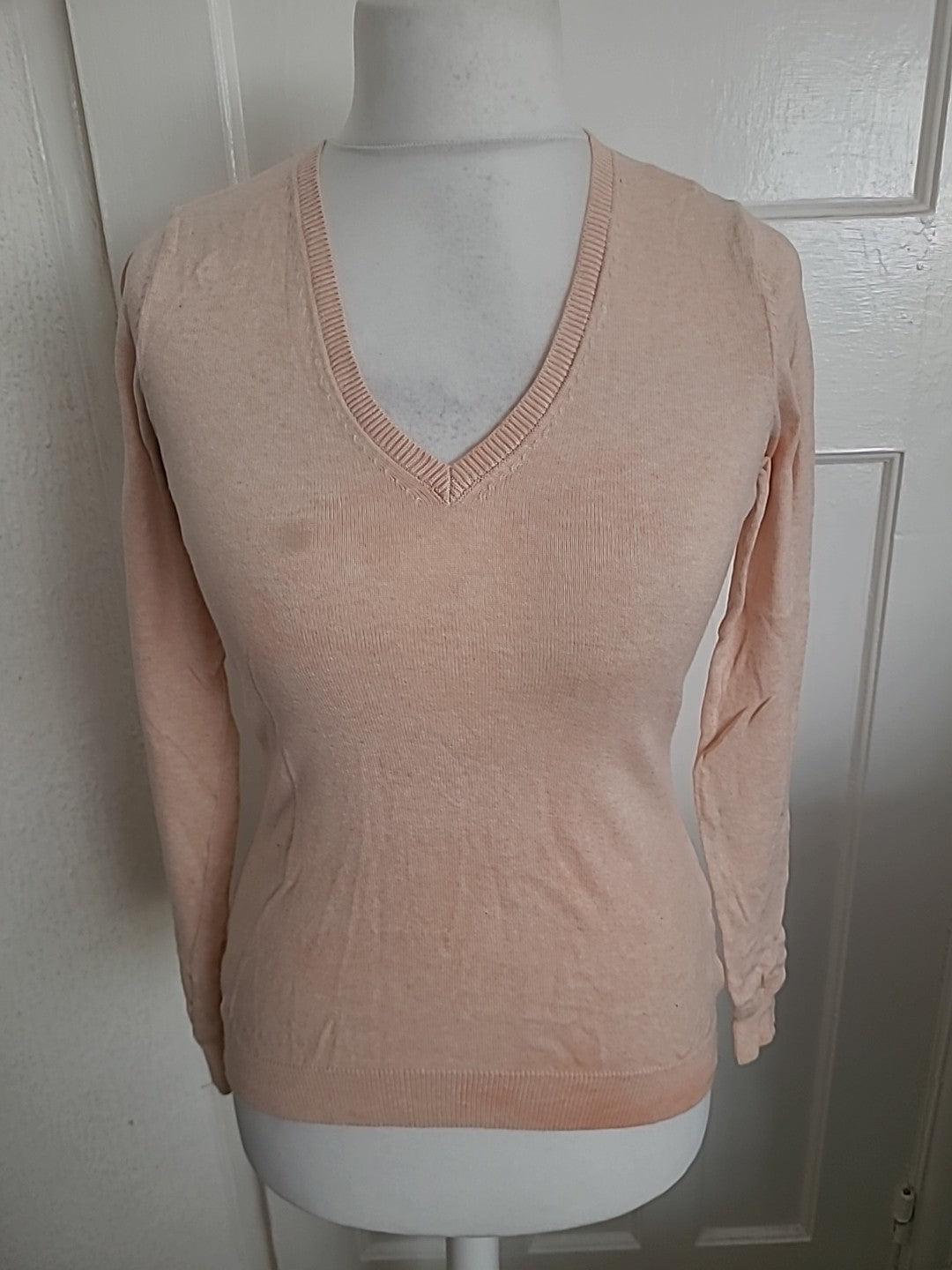 Ladies Inesis Size Medium Pale Pink/Peachy Long Sleeved Lightweight Jumper
