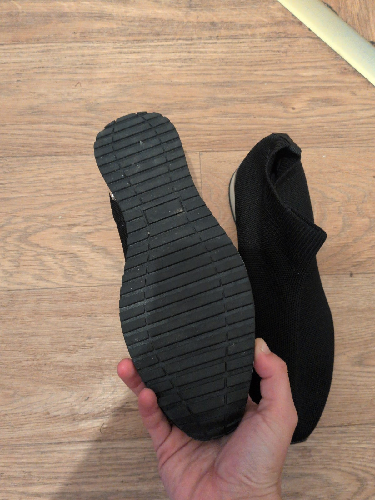 UK 6.5 Black High Ankle Running Trainer