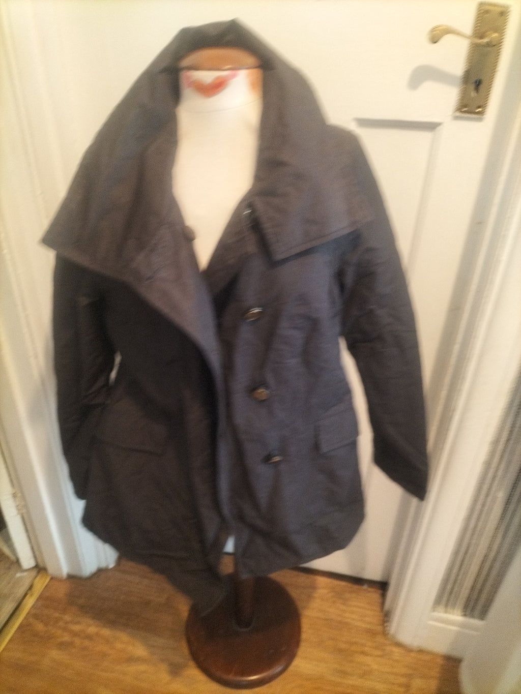 Ladies GIVe Size Large Dark Brown Lined Long Sleeved Coat