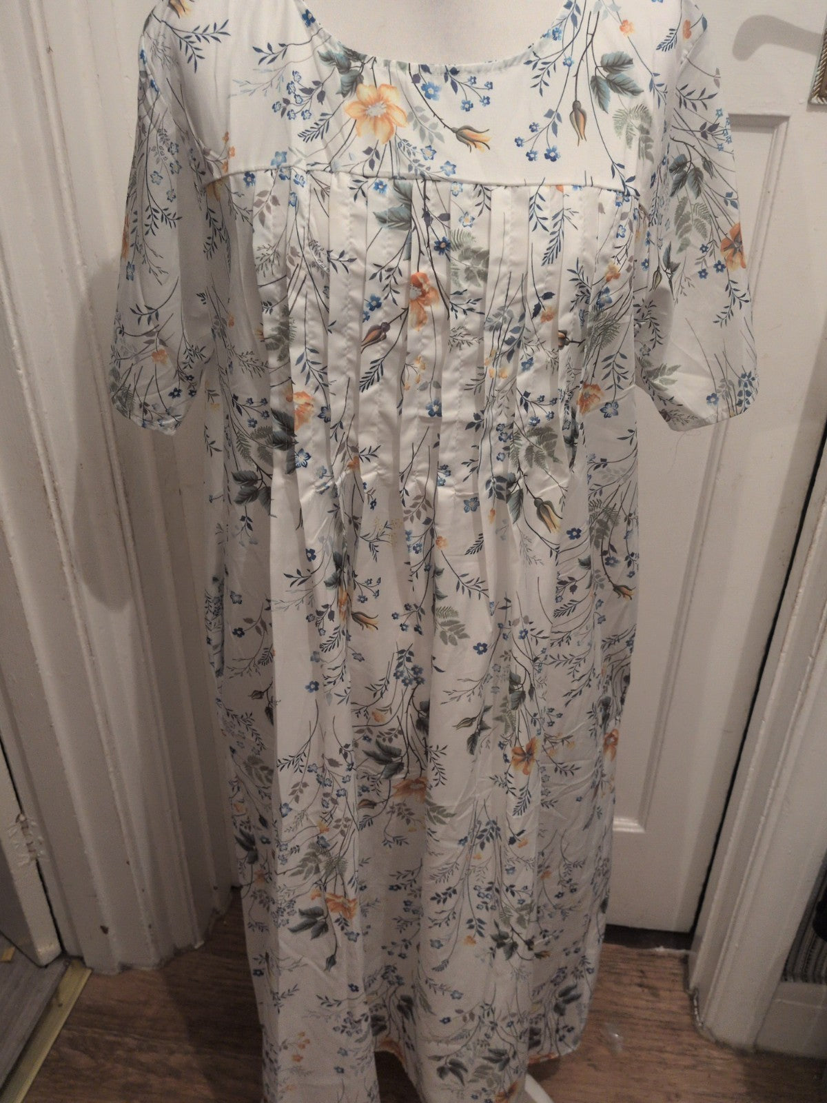 Ladies Size 3xl White Floral Long Length Short Sleeve Maxi Dress