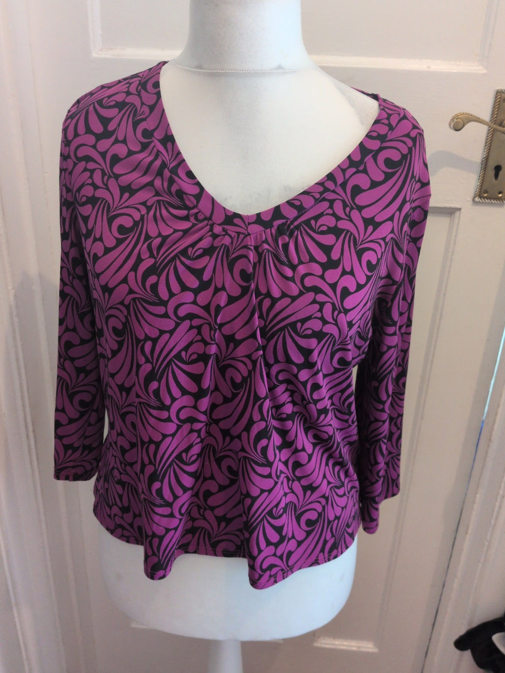 Cc Petite XL Purple And Black Long Sleeve Blouse