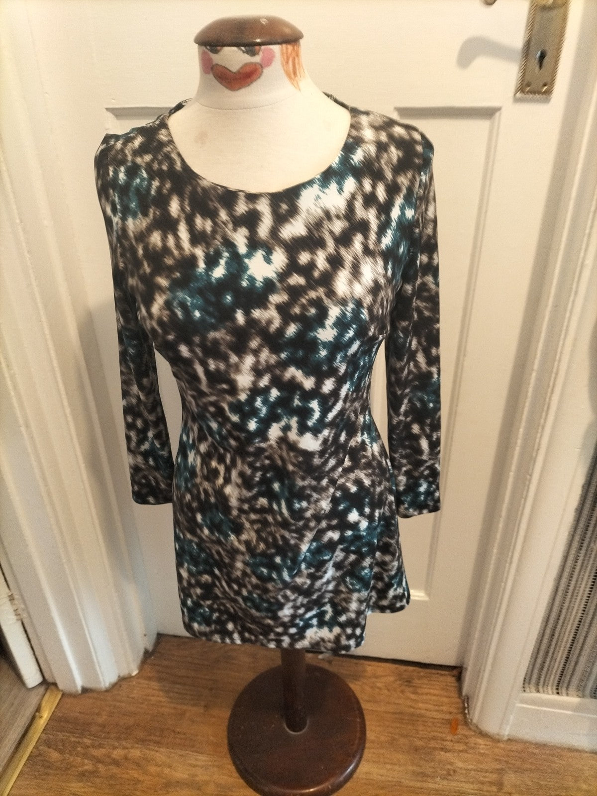 Ladies Planet Size XS Green/Brown/Beige Long Sleeved Dress