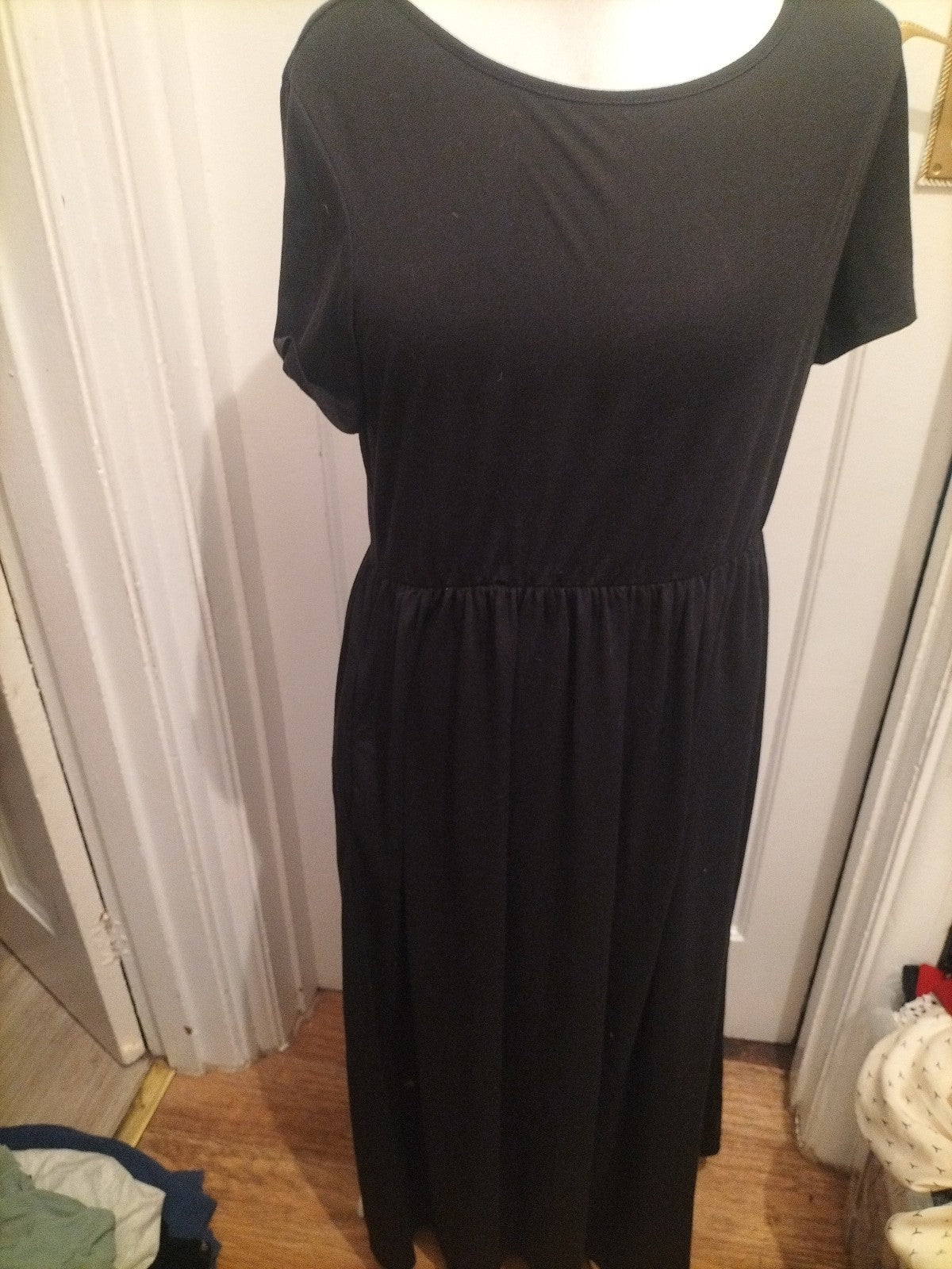 Ladies Nemidor Size XL Black Short Sleeved Flare Dress