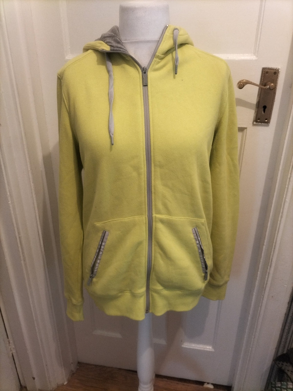 Mens Reserved Size Large Slim Fit Yellow Full Zip Hoodie
