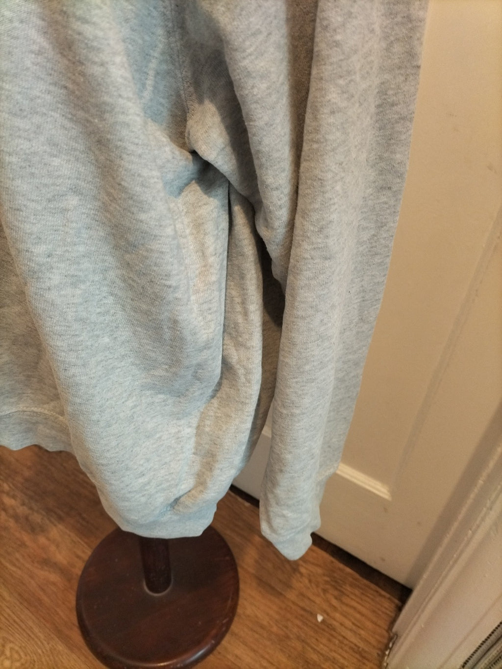 Mens Fruit Of The Loom Size XL Grey Long Sleeved Sweatshirt