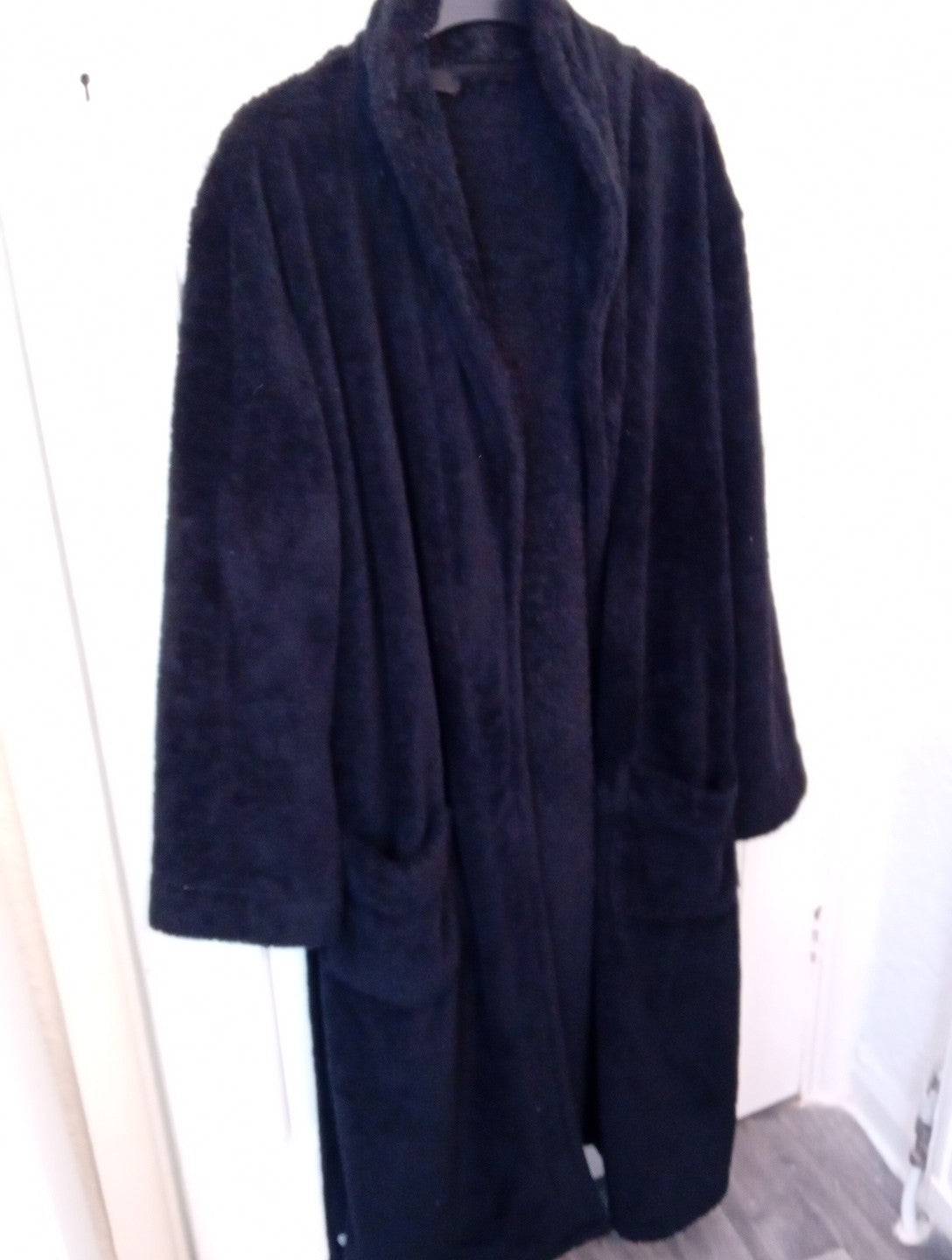 Mens Black Fuffy Dressing Size Med