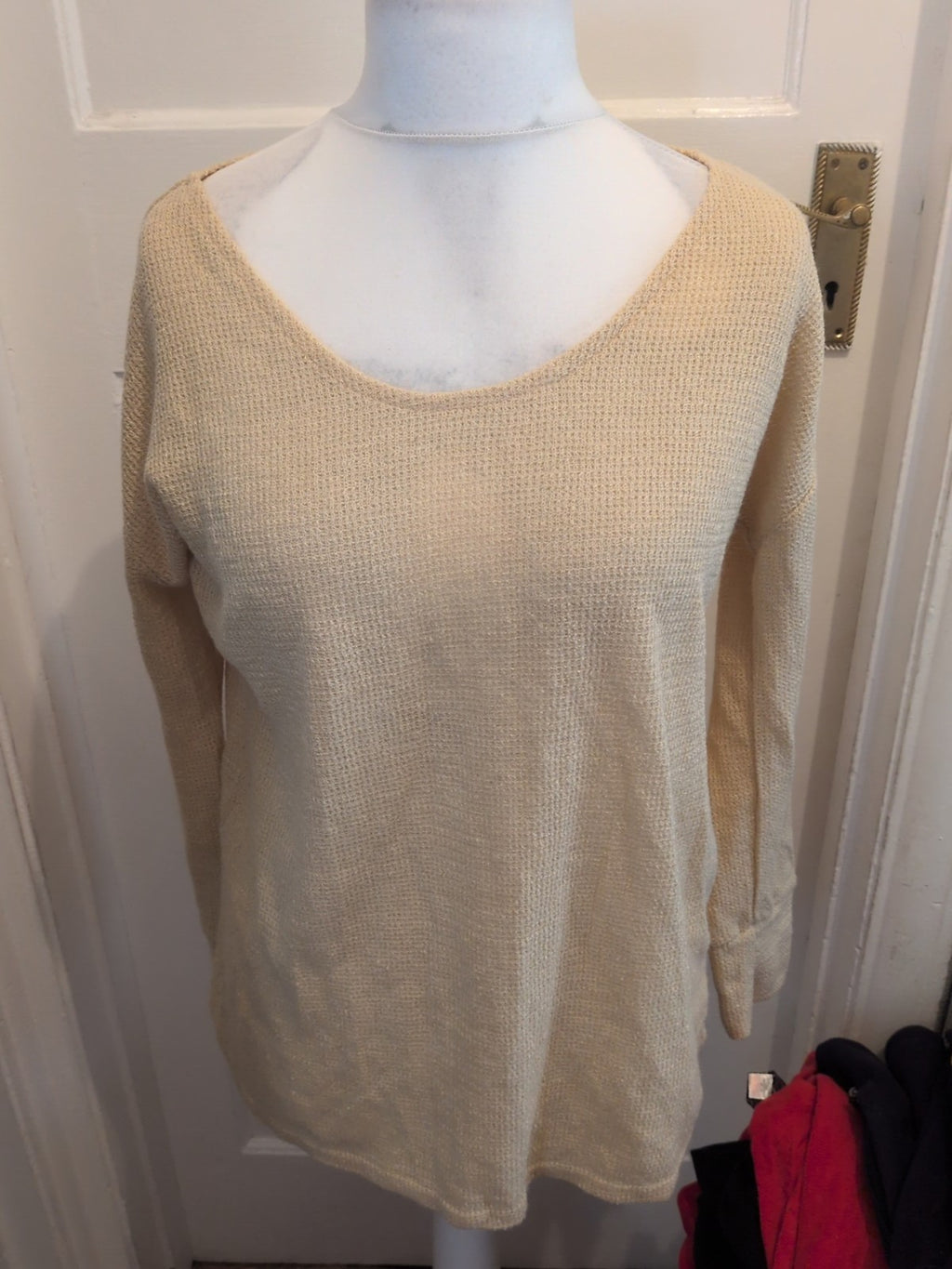Ladies Size 18-20 Beige Long Sleeved Blouse