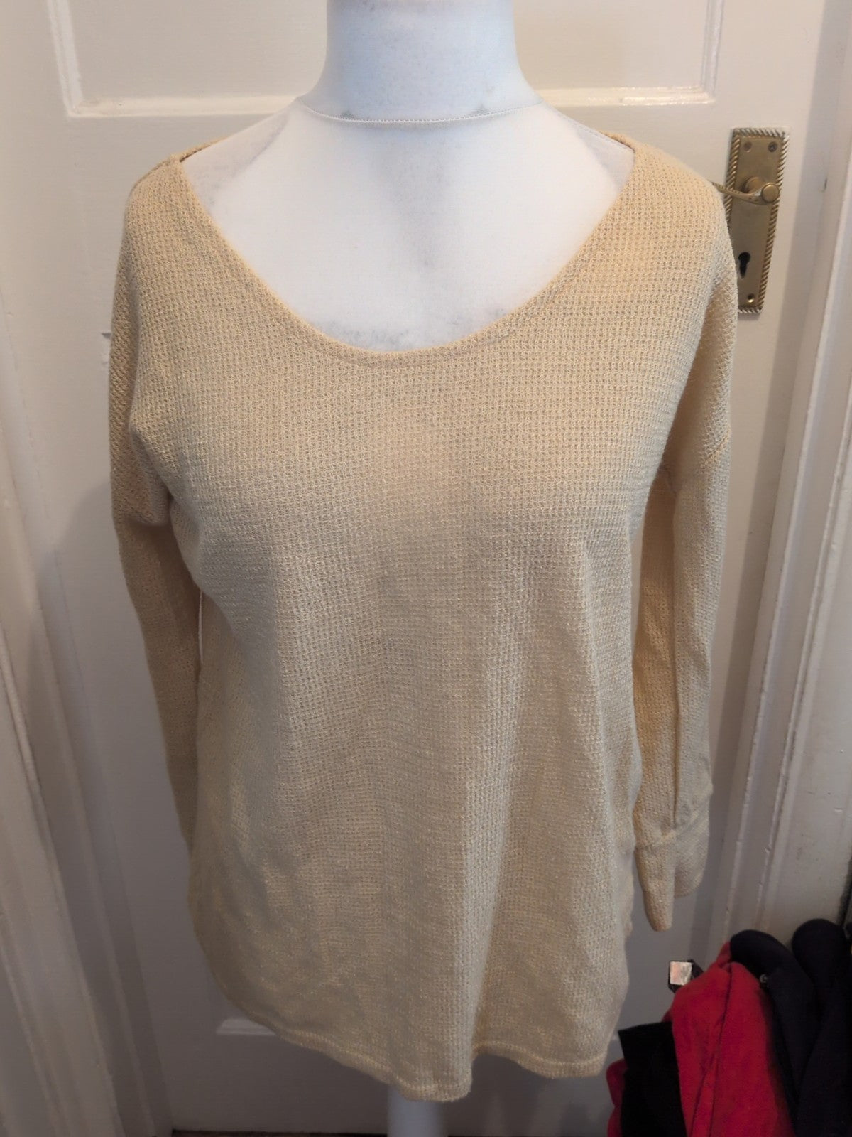 Ladies Size 18-20 Beige Long Sleeved Blouse