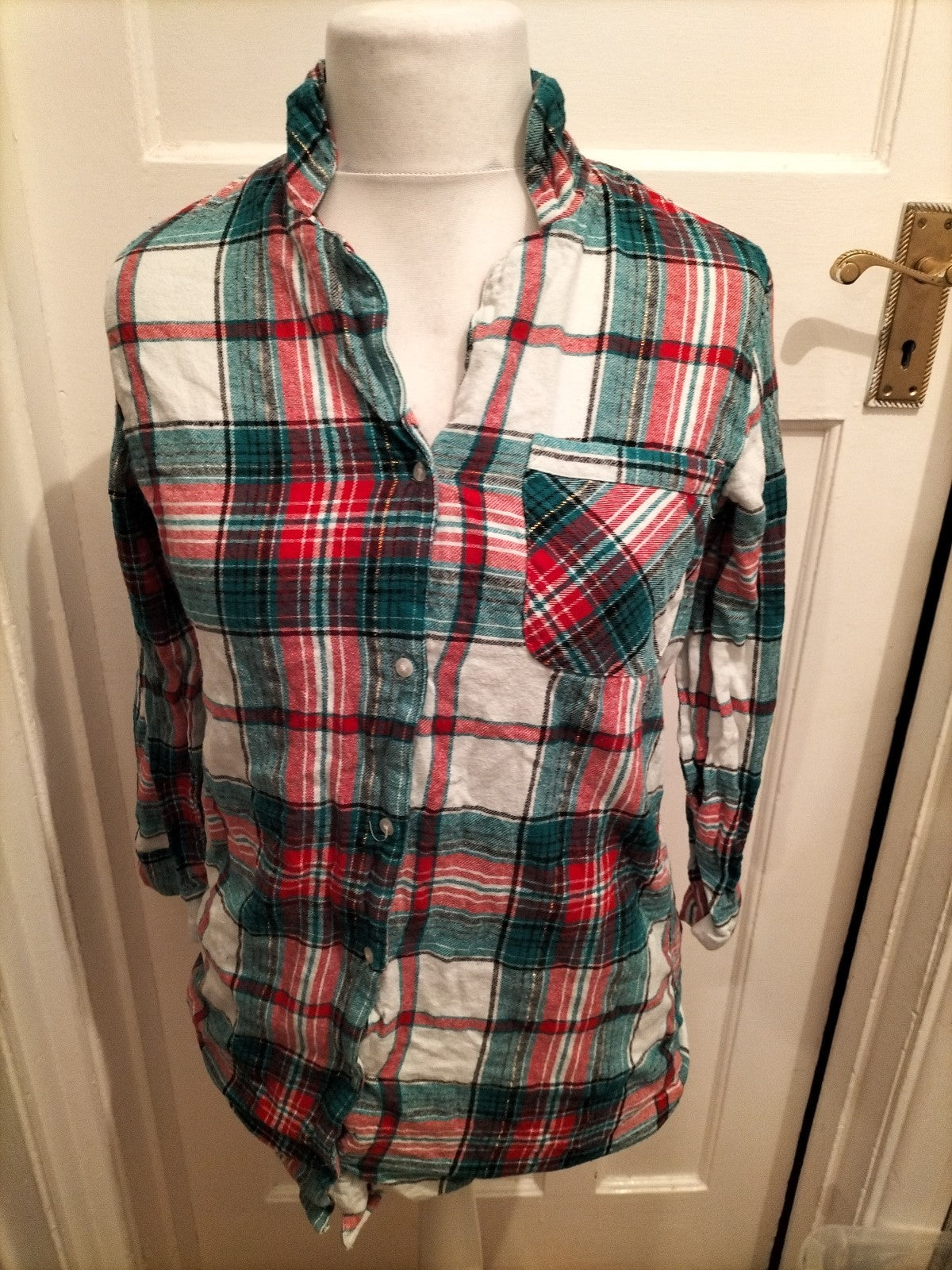Ladies Tu Size 8 Green Red And White Check Long Sleeved Buttoned Blouse