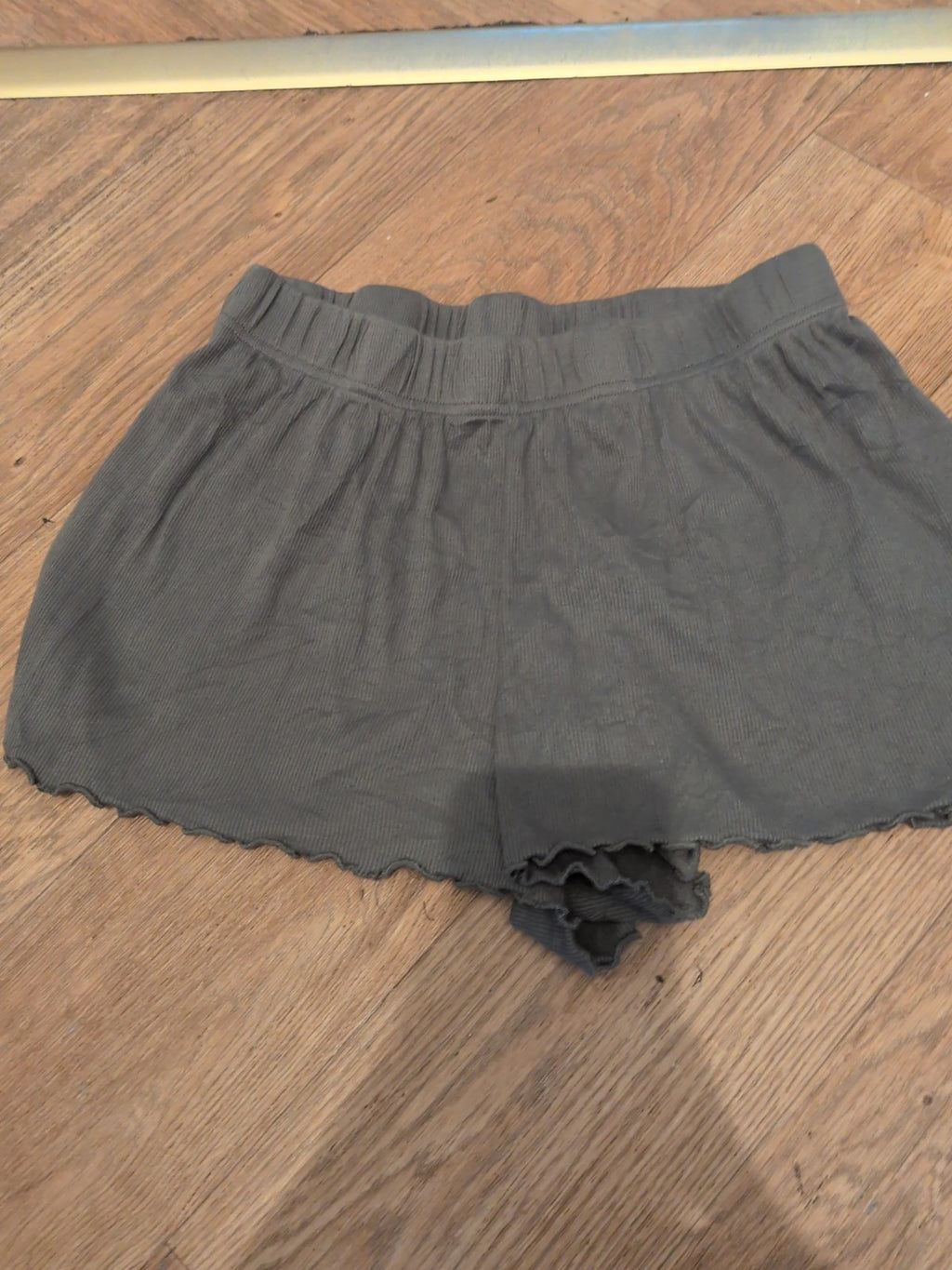 Primark 10-12 Green Hot Pants Elasticated