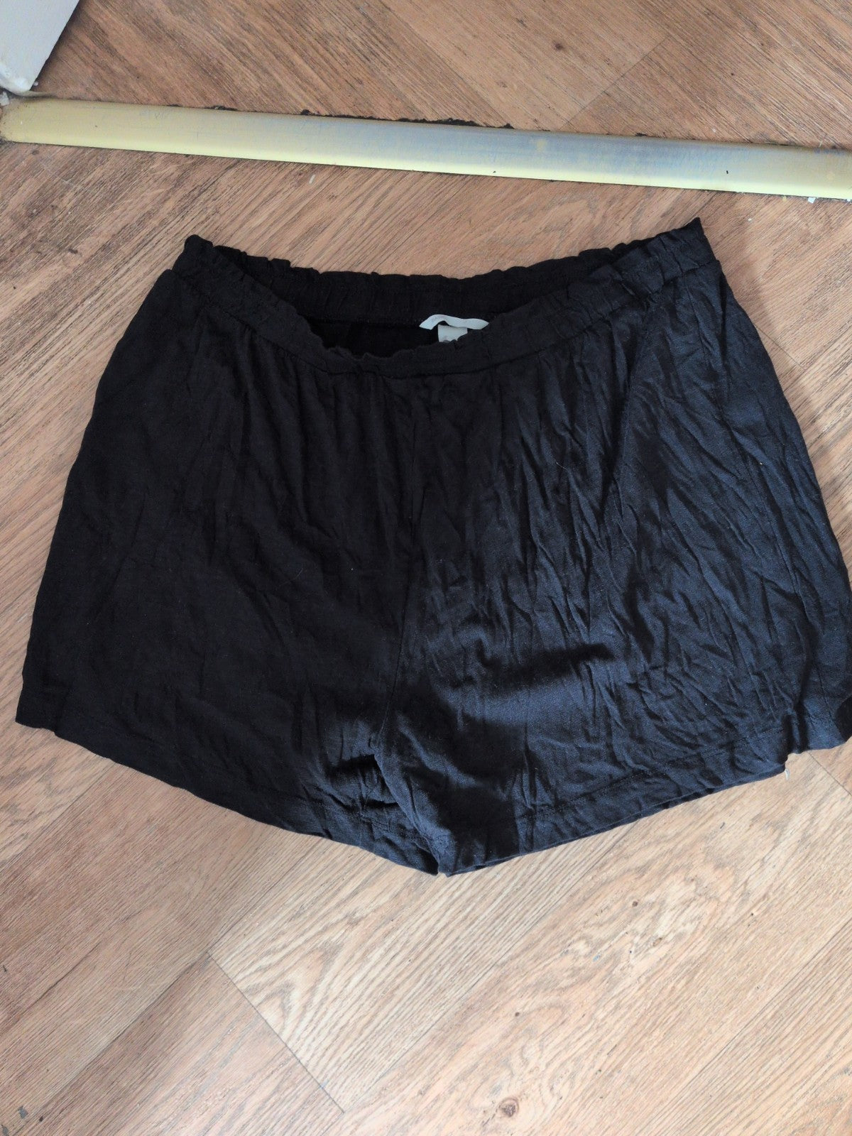 H&M Large Black Shorts Elasticated
