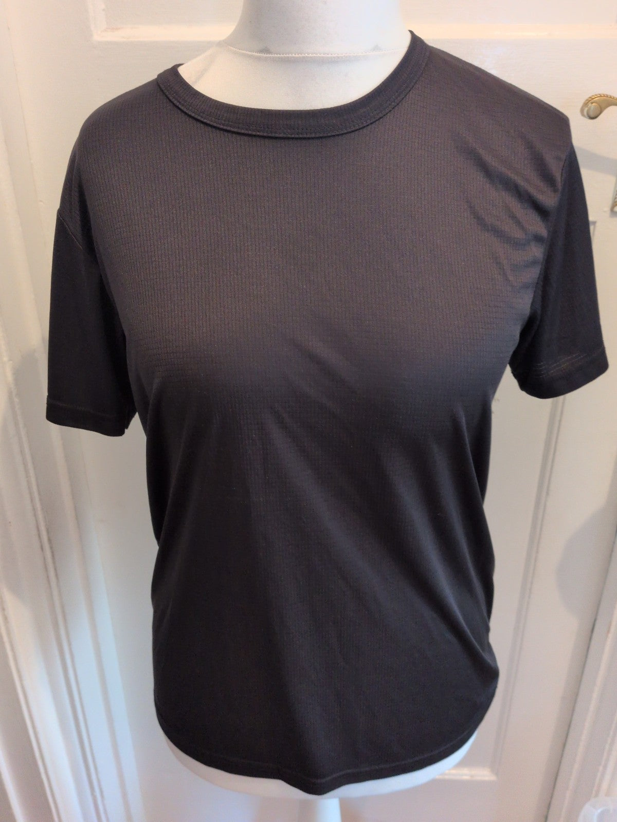 Small Black Short Sleeve T-shirt