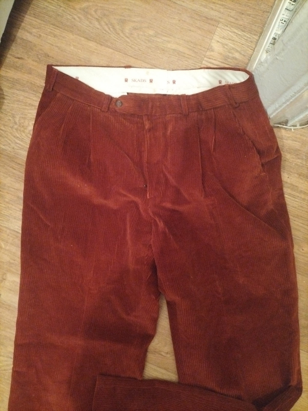 Mens Skads Size 36L Rust Coderoy Trousers